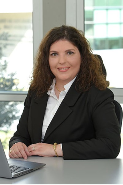 Portrait of Nissrine El Hassan